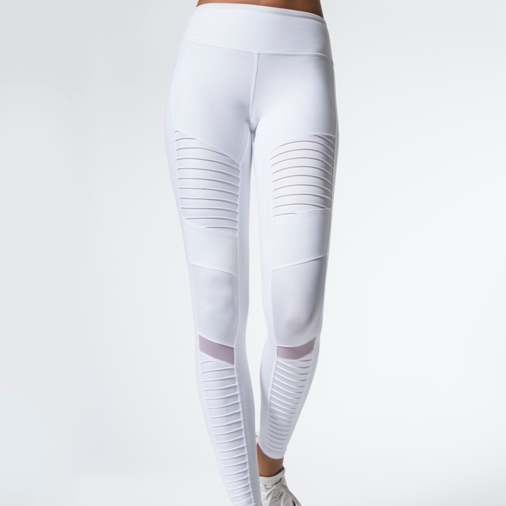 Alo yoga white Moto